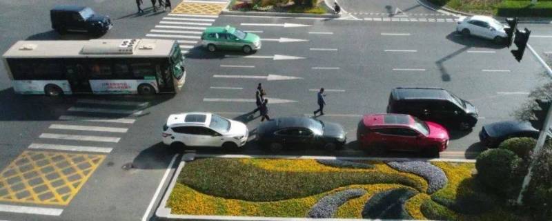 边分带与侧分带的区别